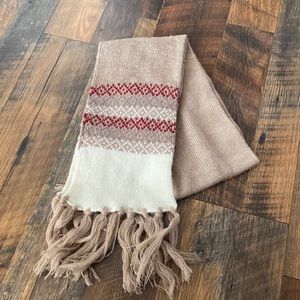 Wrap scarf with fringe